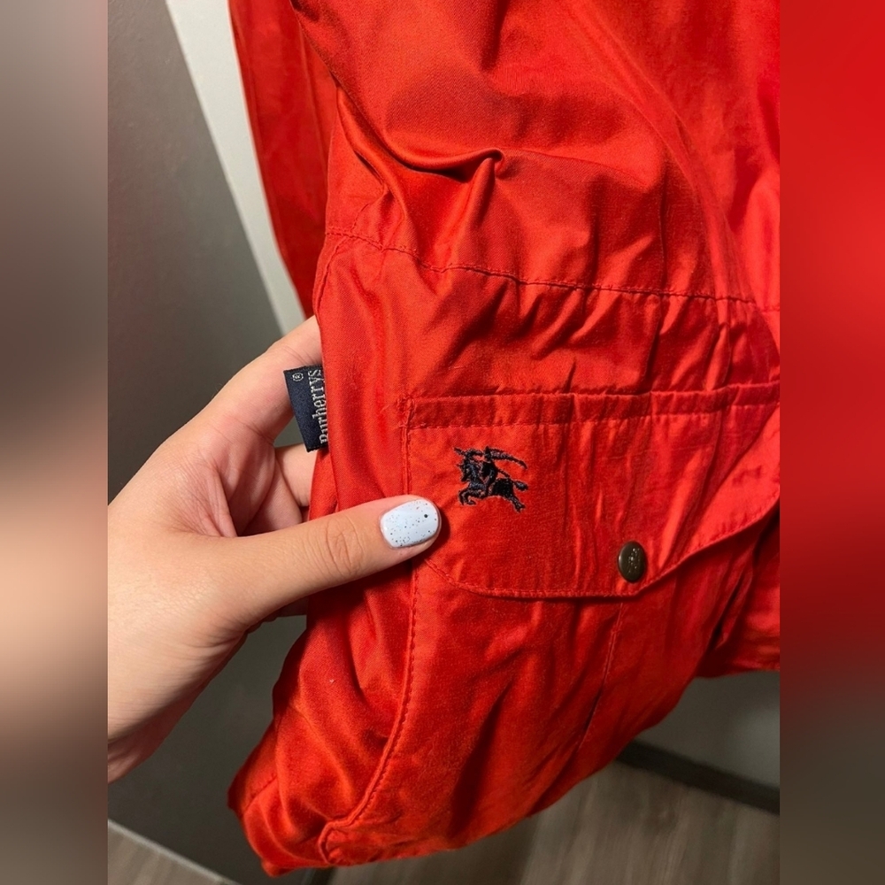 Authentic Burberry Vintage Jacket - Picture 2 of 7